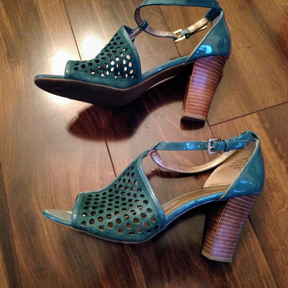 Circa Joan and David Heels 8.5